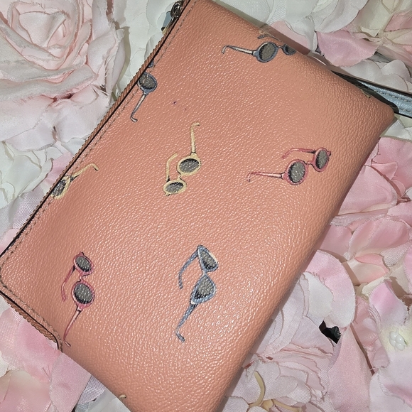 Coach Wristlet Sunglasses Bag - Picture 3 of 4